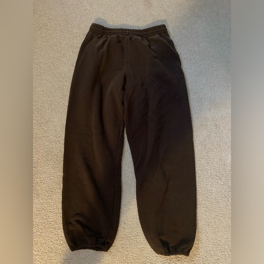 Brown fruit of the loom sweatpants